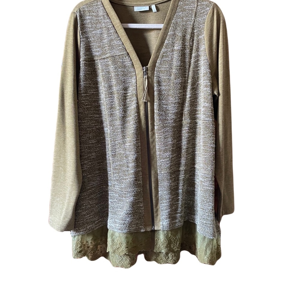 LOGO Lori Goldstein Lounge  Green jacket zip up. Green EUC